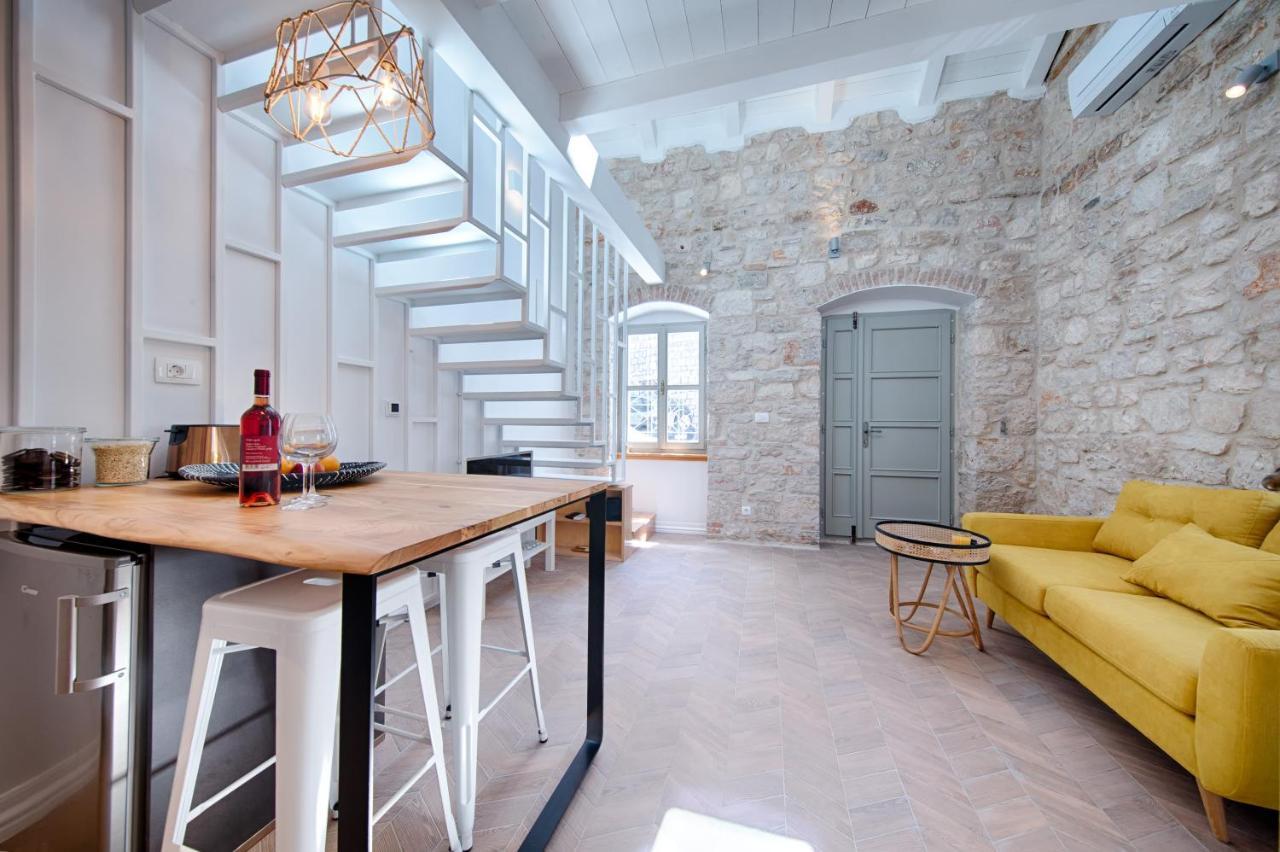 Studio Apartment Vicencina Вис Экстерьер фото