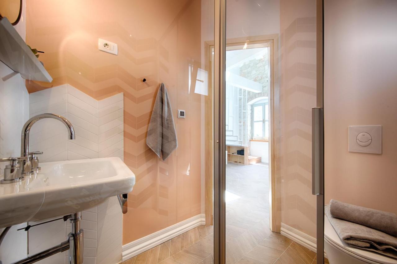 Studio Apartment Vicencina Вис Экстерьер фото